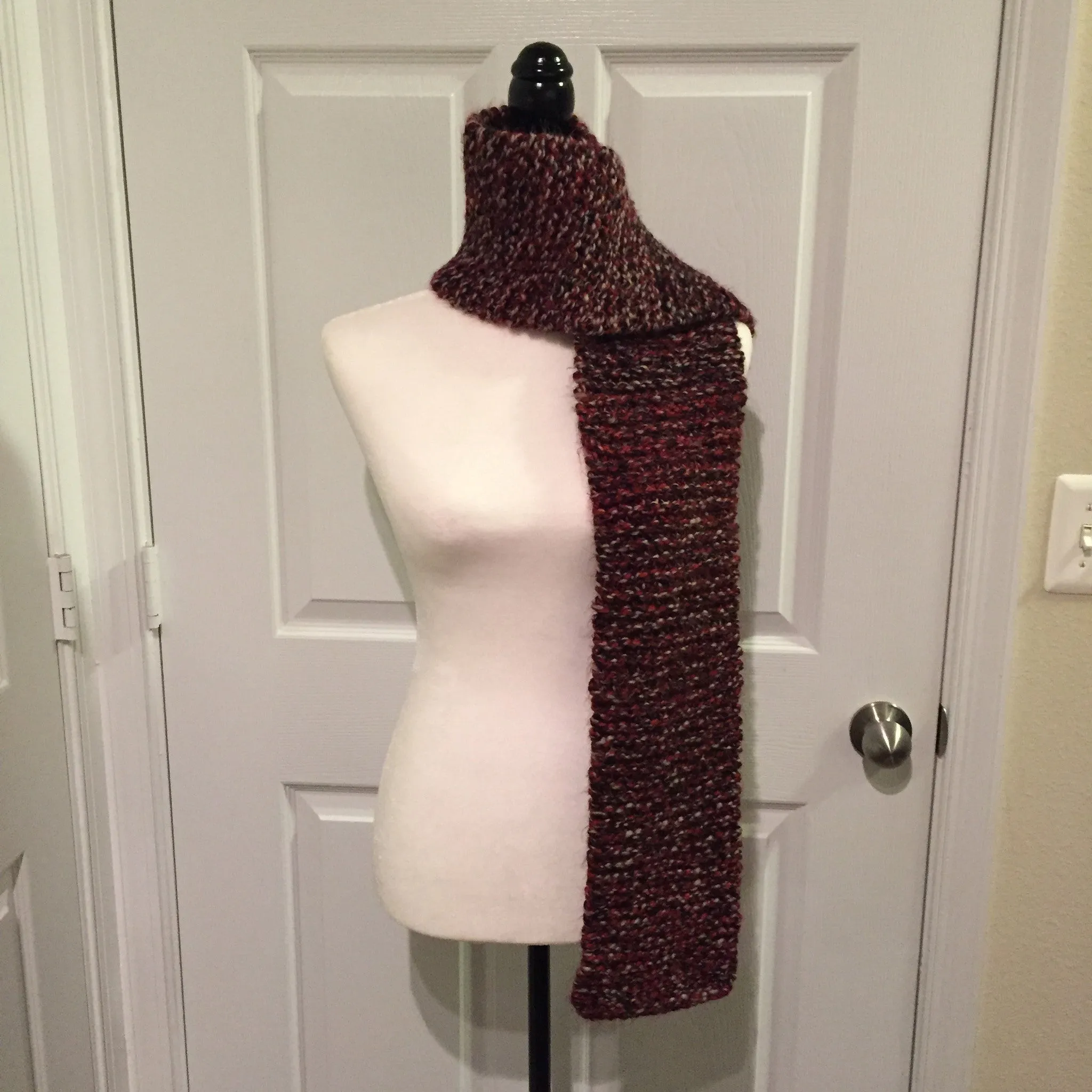 Cardinal Scarf