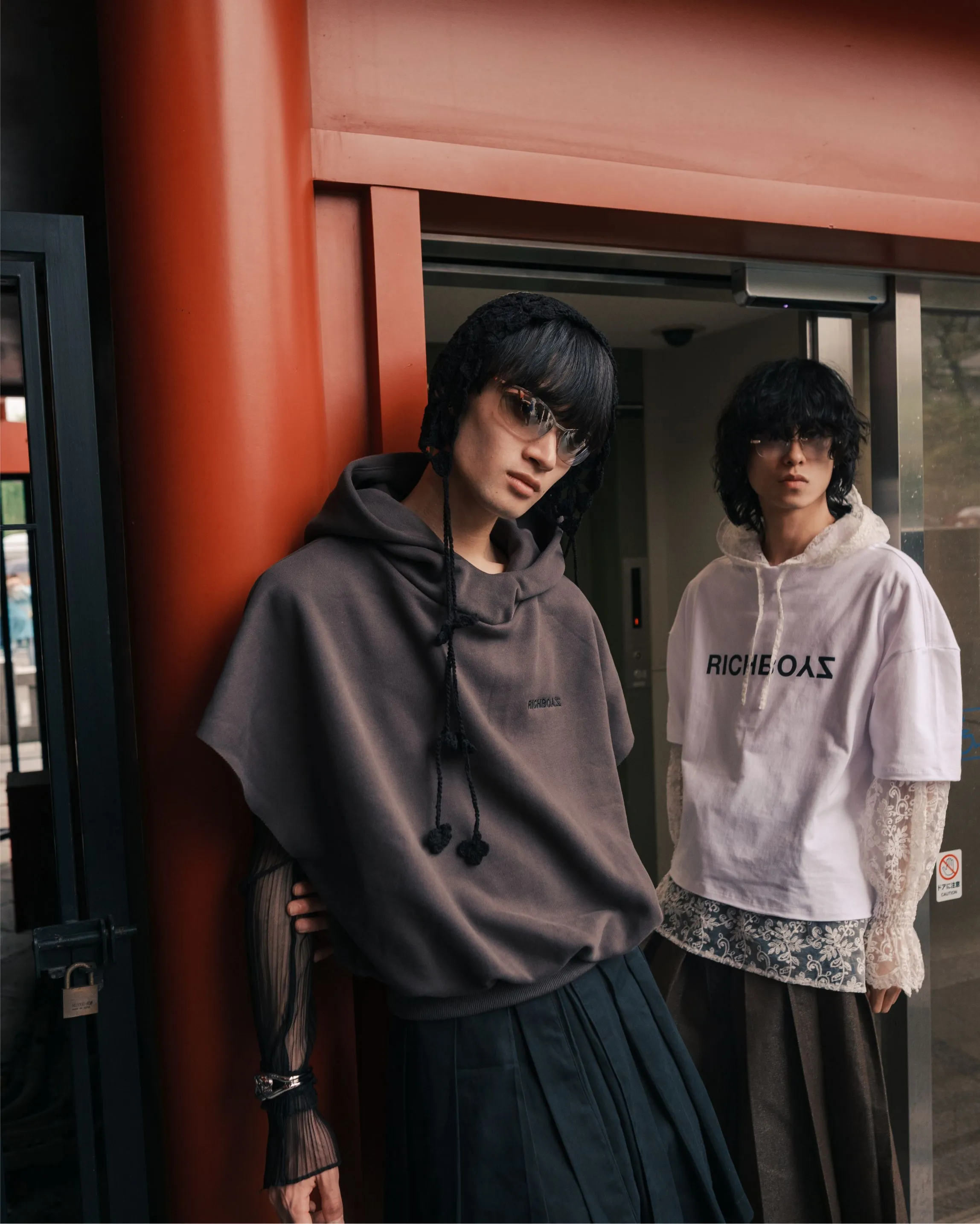 Cut Off Hoodie - Haiiro