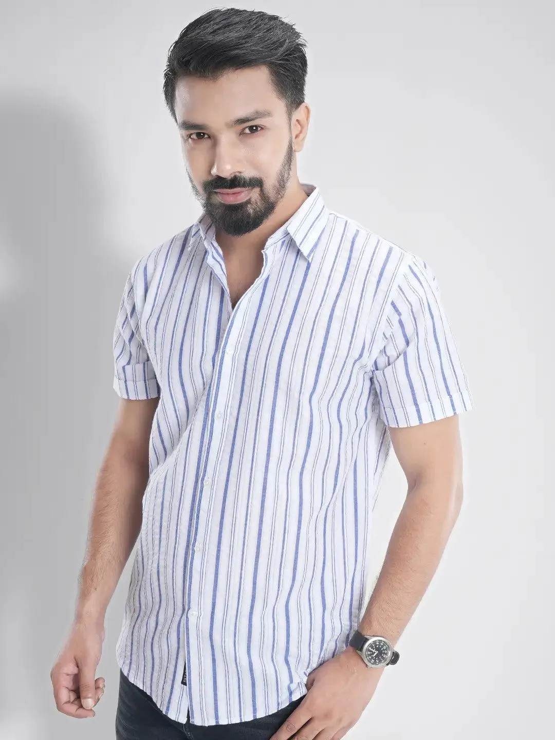 Men's Short Sleeve Casual Shirt in Stripe Design