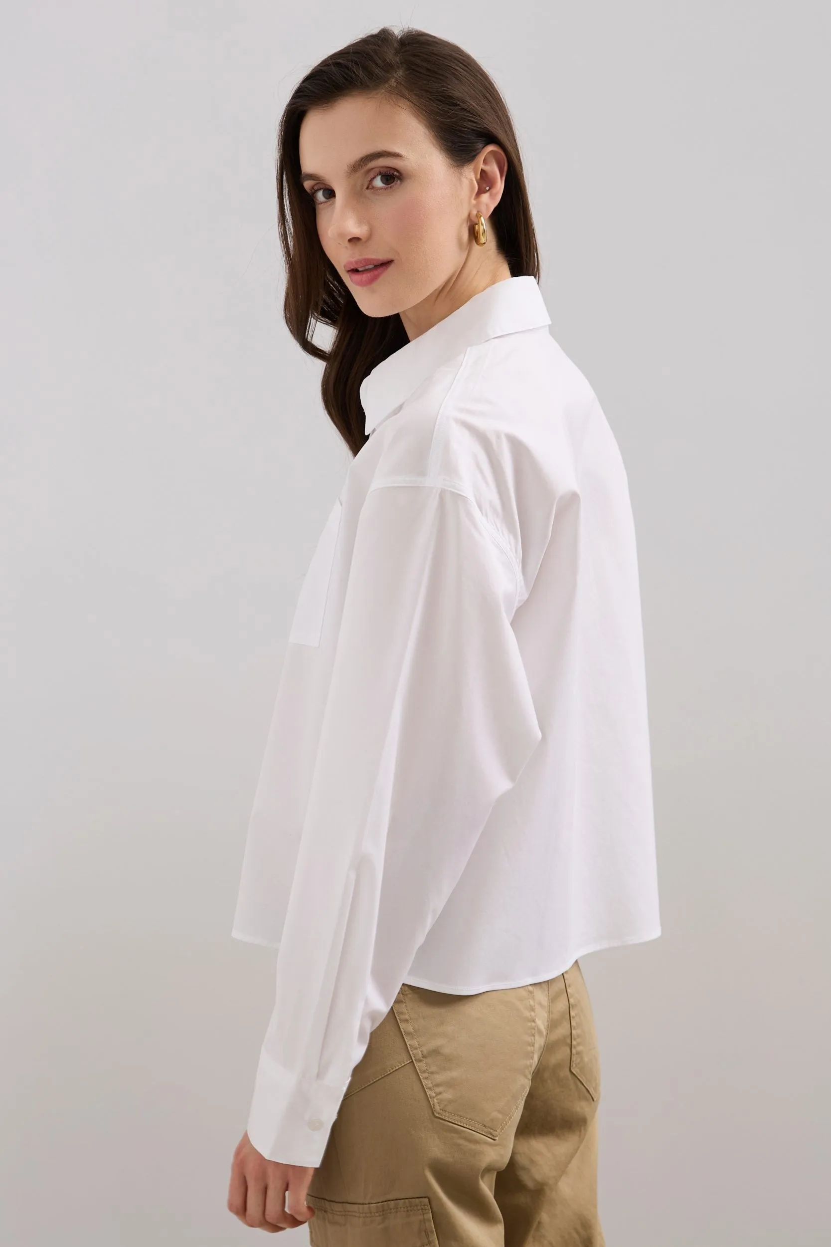 Oversized crop shirt