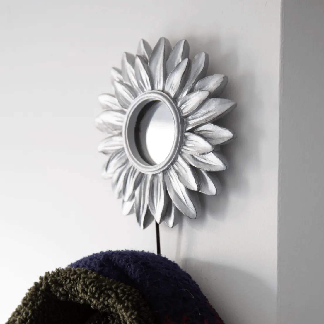 Silver Sunflower Decorative Mirror With Hook - 21 cm