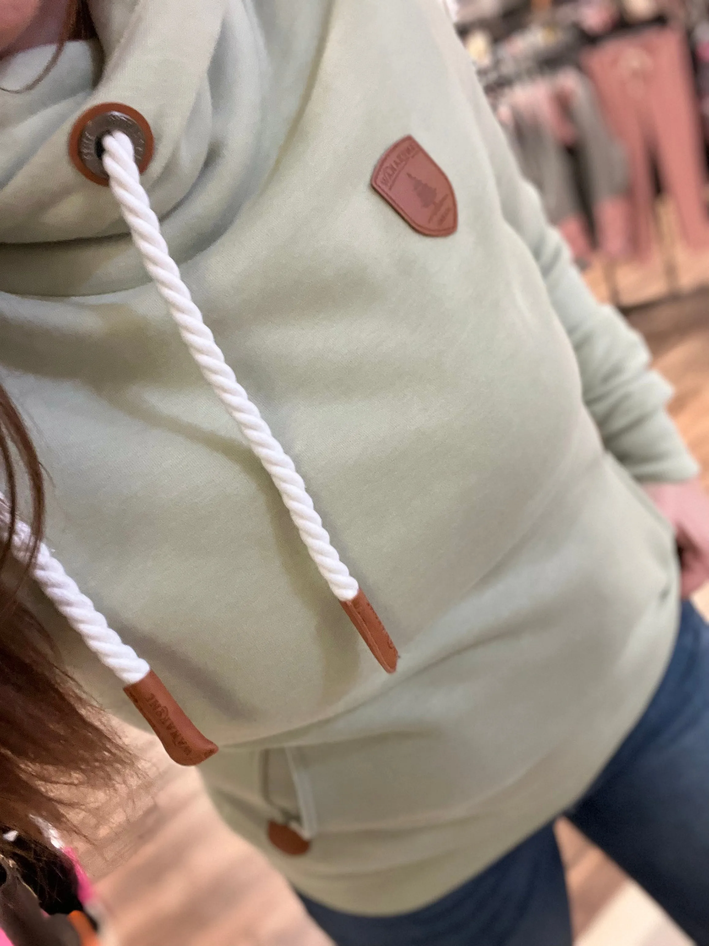 Wanakome Artemis Hoodie (Aloe)