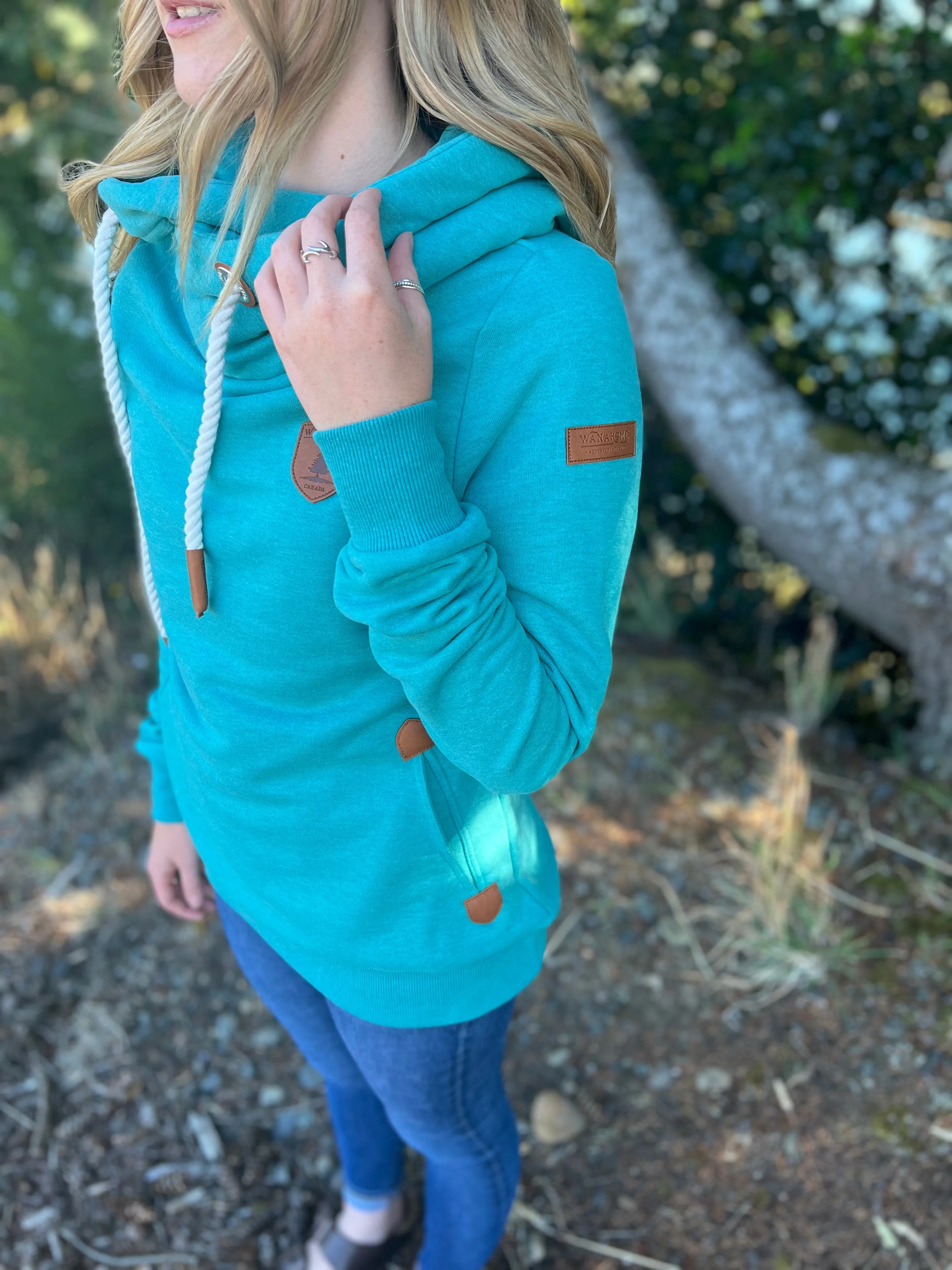 Wanakome Artemis Hoodie (Lake Teal)