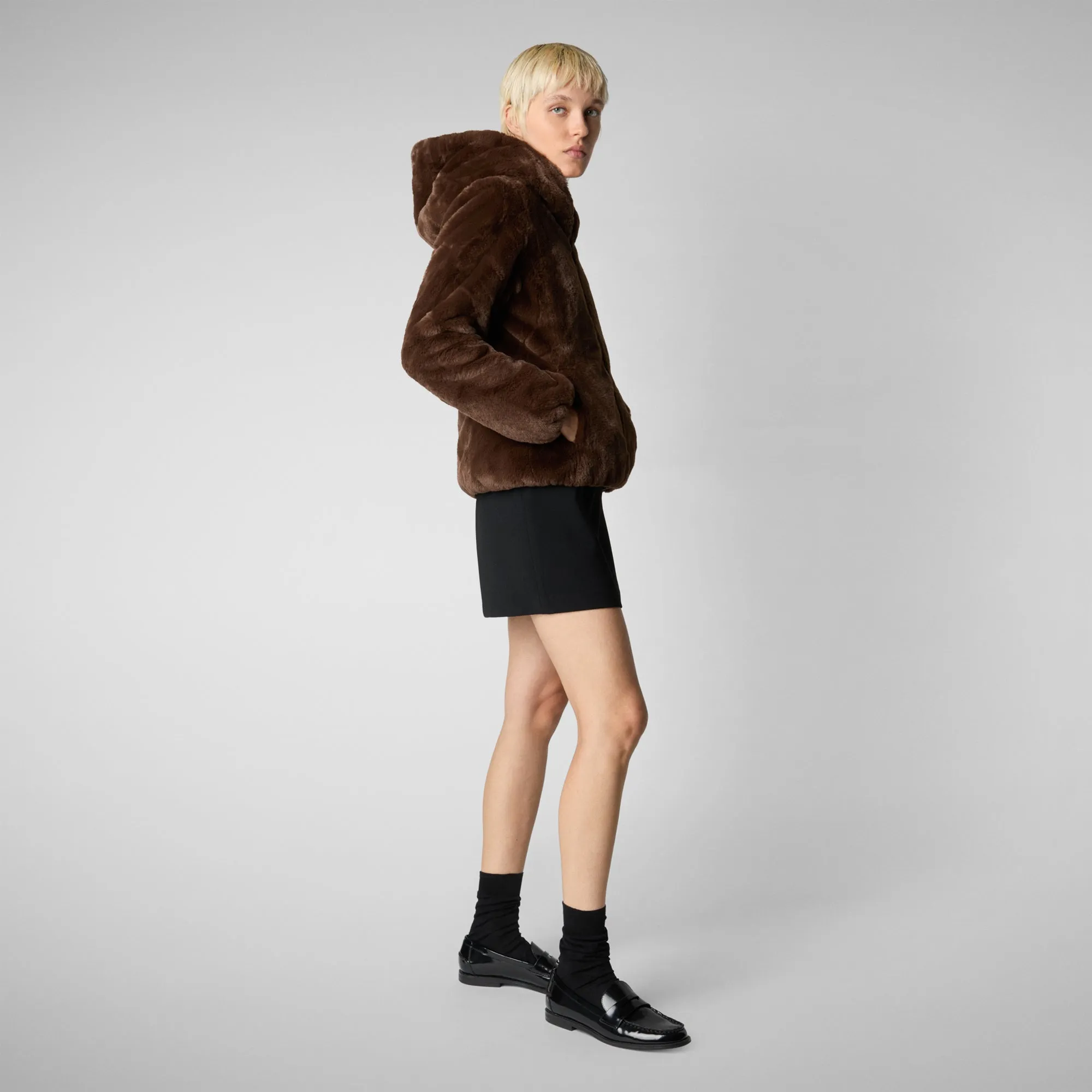 Woman's hooded jacket Laila in teddy brown